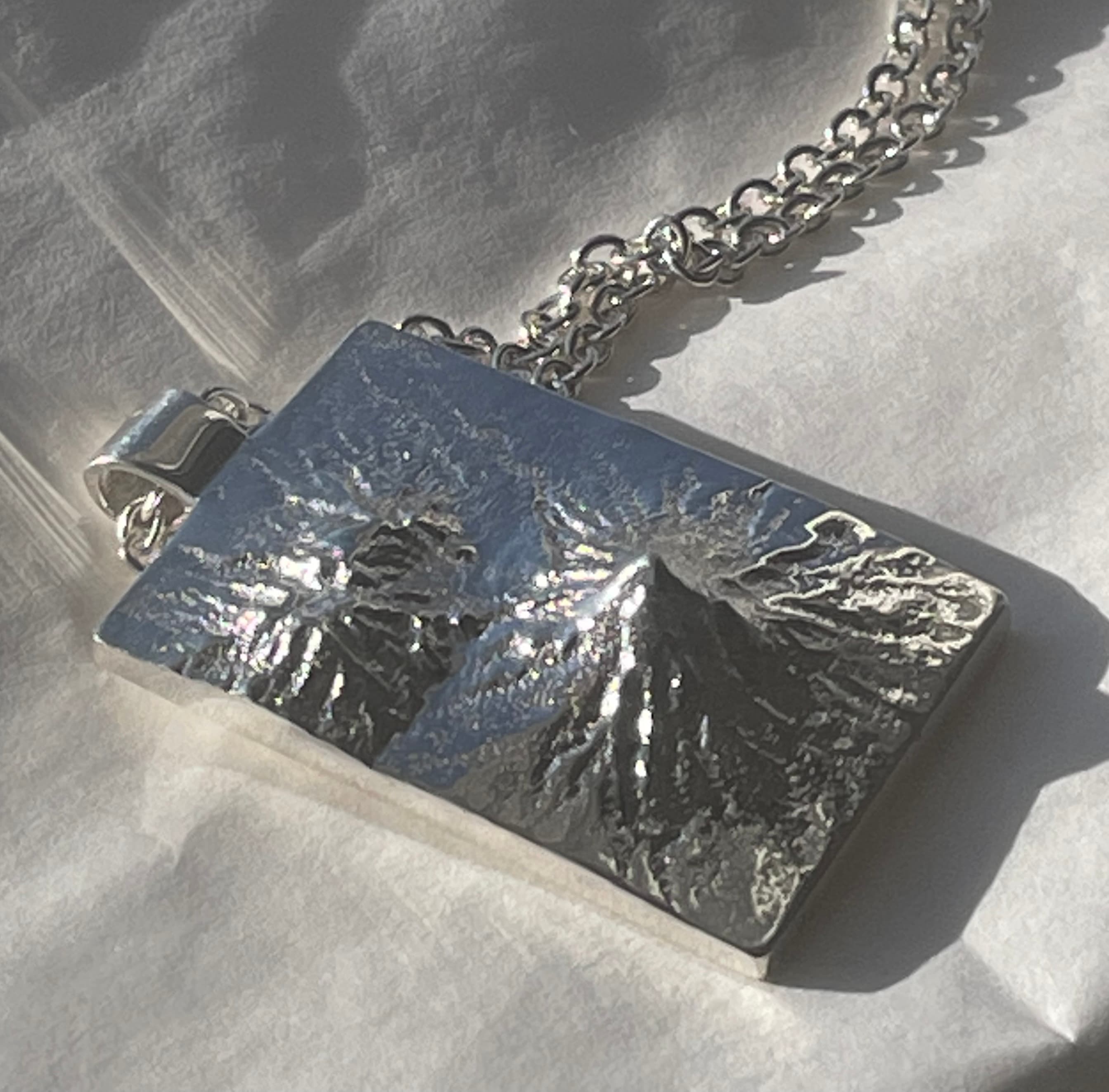 Taranaki Maunga Pendant